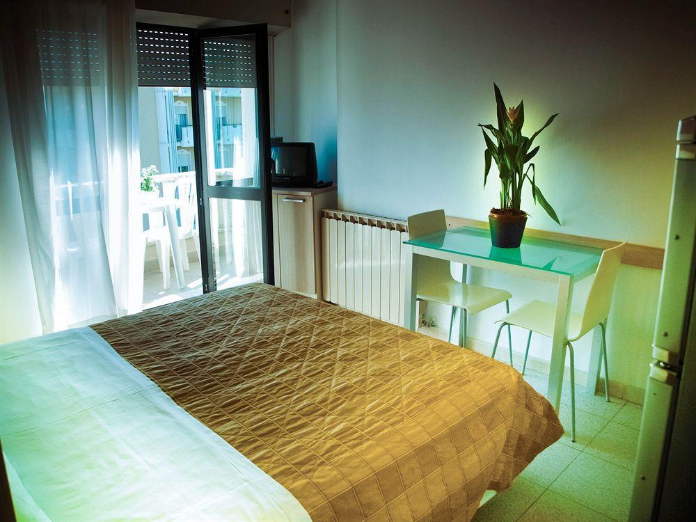 Residence Internazionale Rimini Eksteriør billede